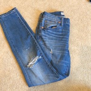 High rise light wash skinny jeans!